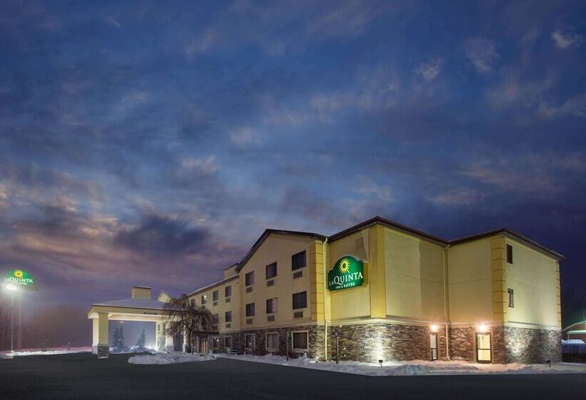 Отель La Quinta By Wyndham Erie