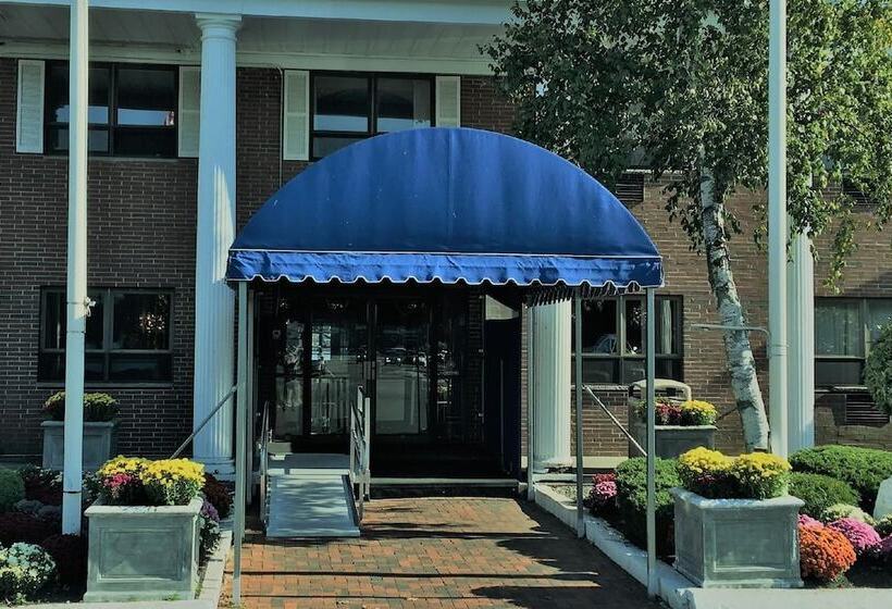 هتل Lakeside Inn