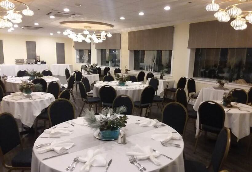 هتل Lakeside Inn