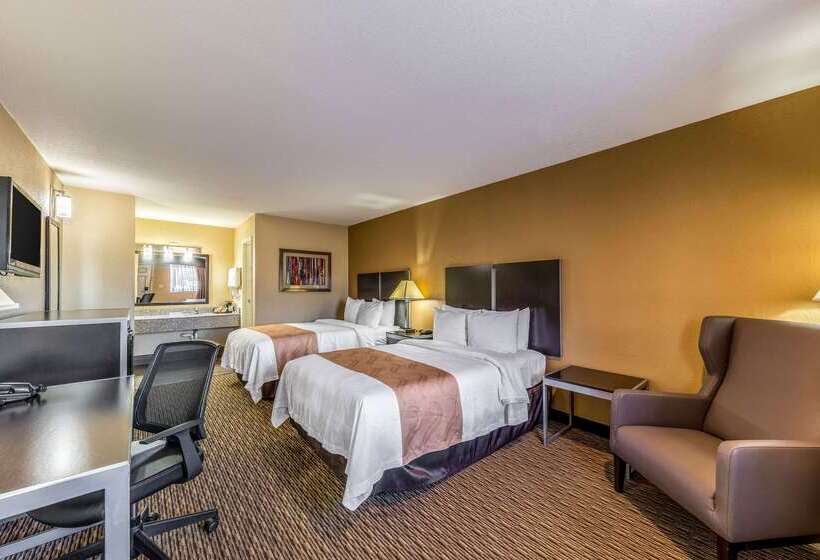 ホテル Quality Inn Glenpool  Tulsa