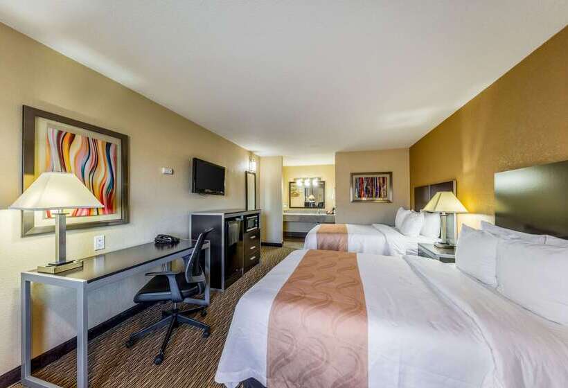 ホテル Quality Inn Glenpool  Tulsa