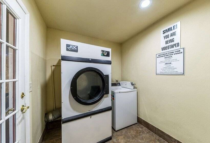 ホテル Quality Inn Glenpool  Tulsa