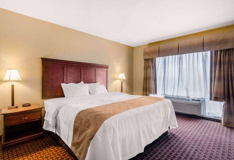 בית מלון כפרי Quality Inn & Suites