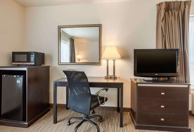 فندق Quality Inn & Suites Limon
