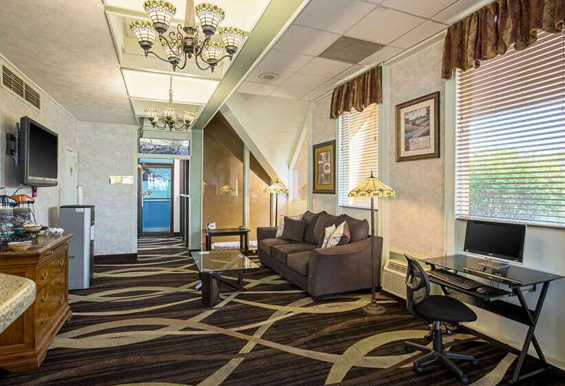هتل Quality Inn & Suites Near I480 And I29