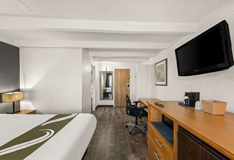 هتل Quality Inn & Suites Near I480 And I29