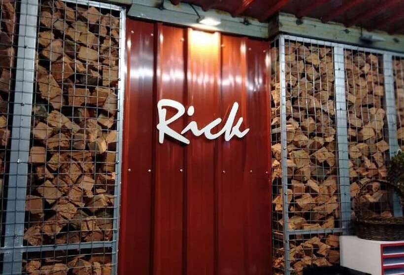 هتل Rick Resort Teluk Intan