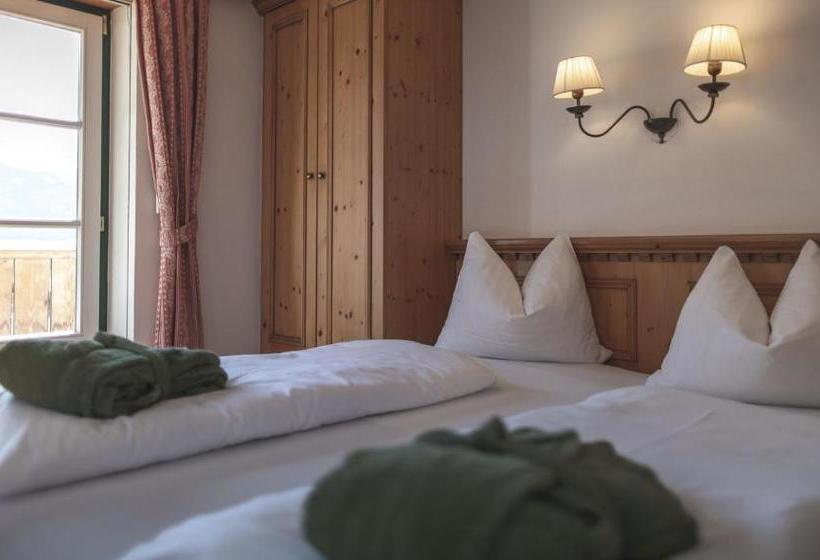 בית מלון כפרי Garberhof Dolomit Family