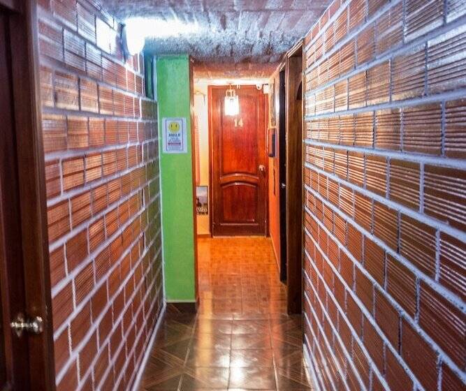 پانسیون Hostal Adventure Climbers