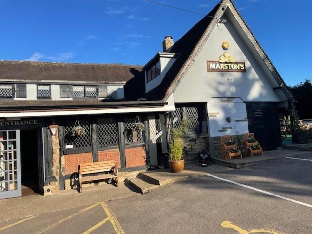 호텔 Chequers Country Inn
