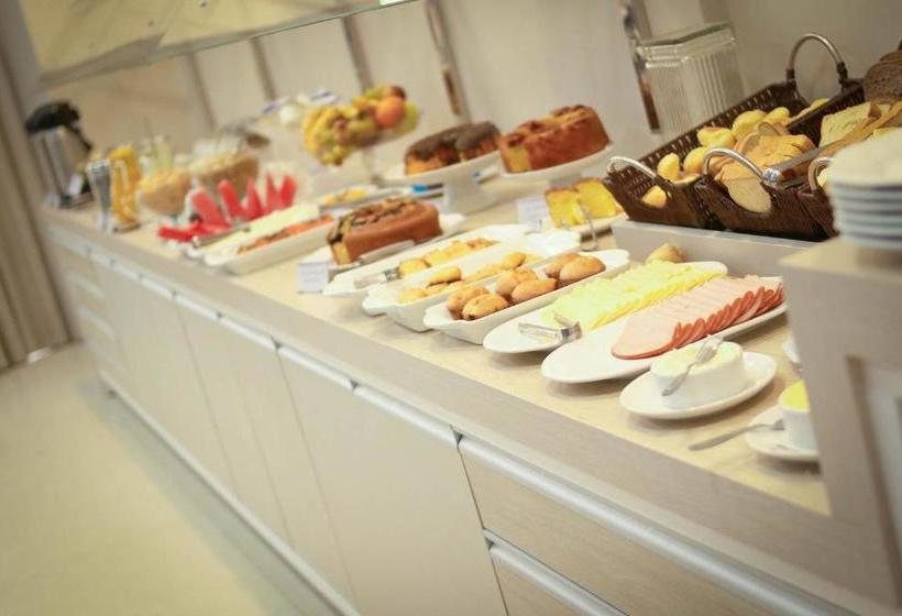 فندق Green Palace