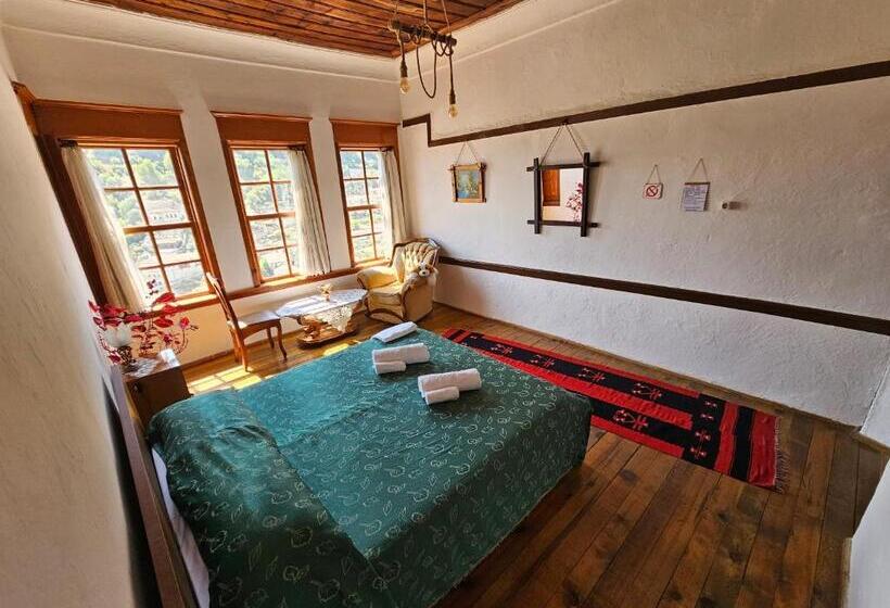 تختخواب و صبحانه Guest House Panorama