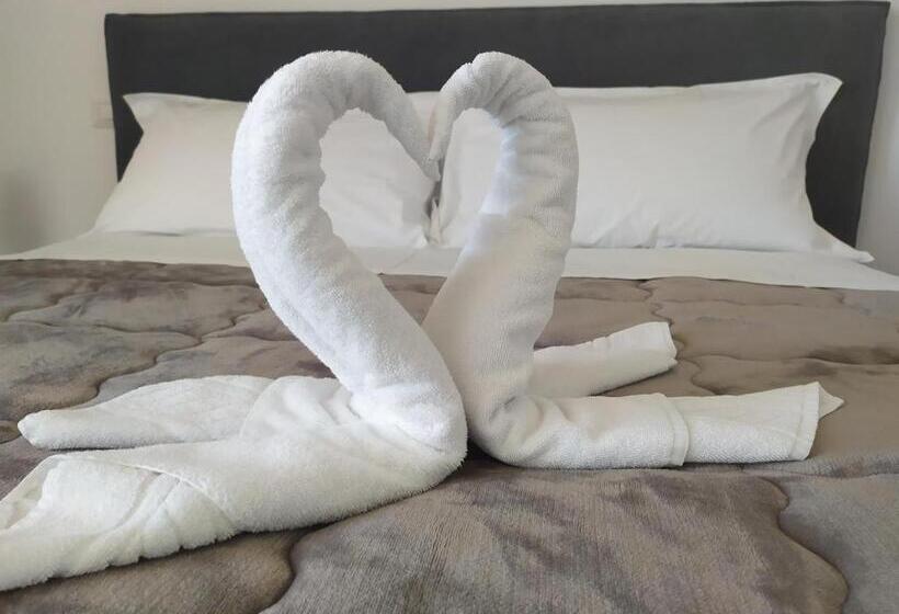 تختخواب و صبحانه Sotto L Eremo