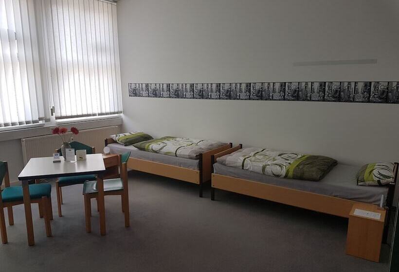 Hostel Jo Si