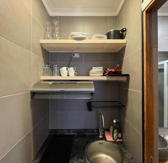 فندق Hostal Boutique Puerta Roja