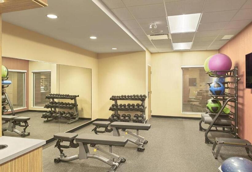 Отель Towneplace Suites By Marriott Medicine Hat