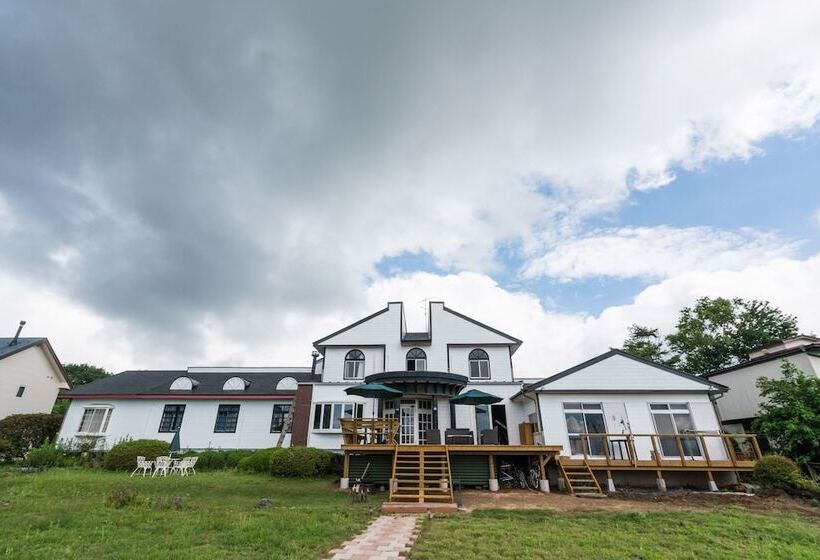 بنسيون Guesthouse Leaf