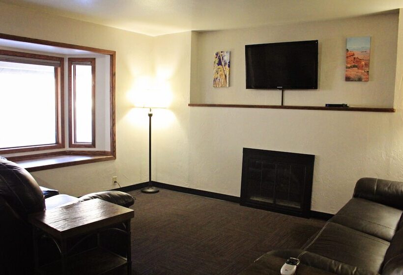 Bowen Motel