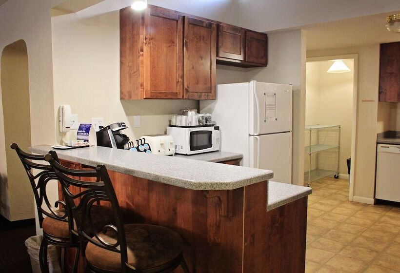 Bowen Motel