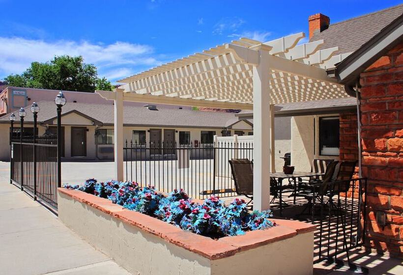 Bowen Motel