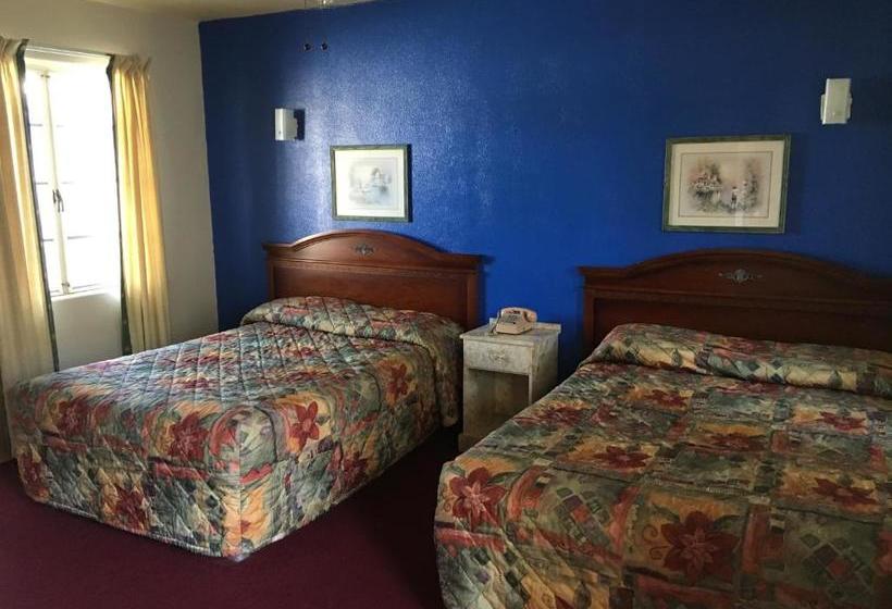 هتل Azure Hills Inn And Suites
