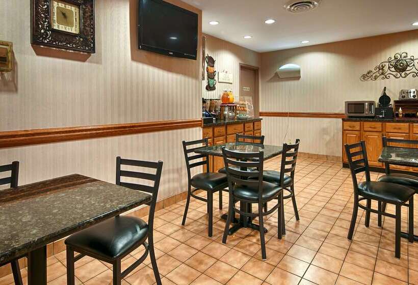 בית מלון כפרי Baymont By Wyndham Chester Il