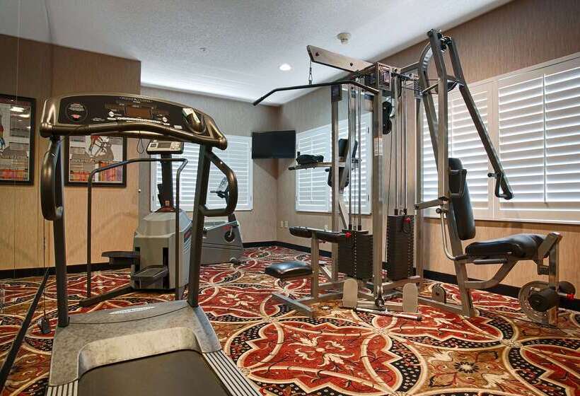 هتل Best Western Plus Southpark Inn & Suites