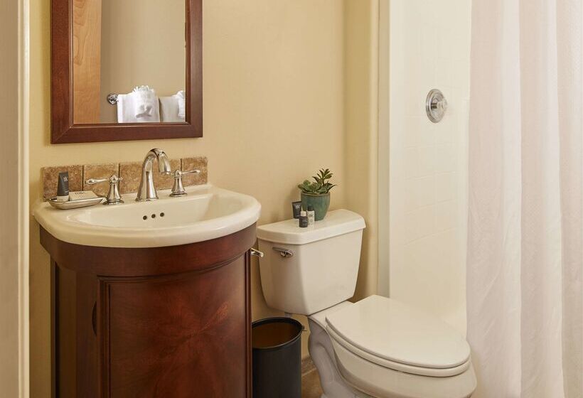 فندق Best Western Wesley Inn & Suites