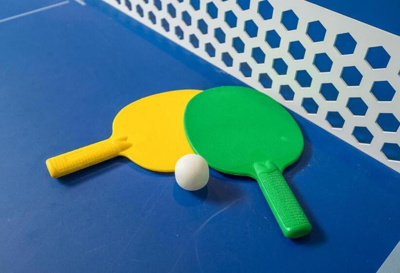 هتل Cayman Suites