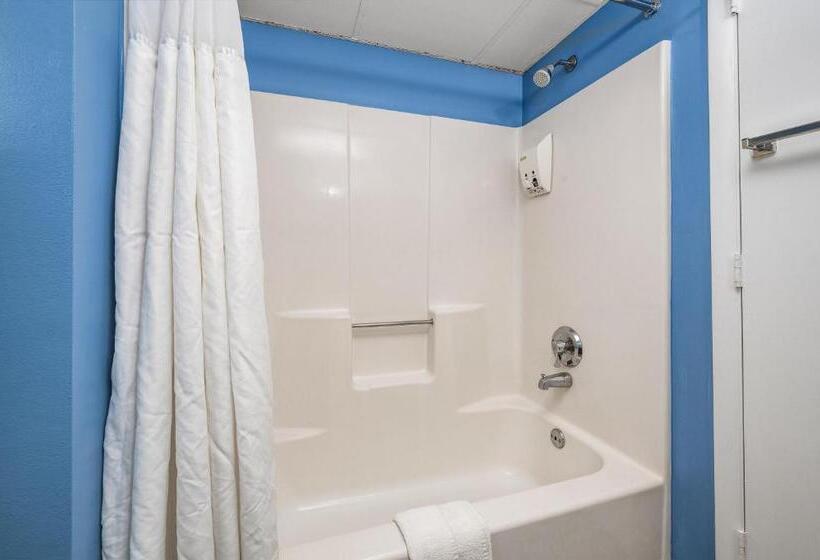 هتل Cayman Suites