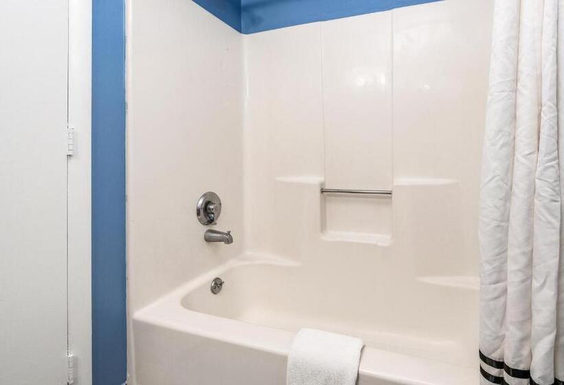 هتل Cayman Suites