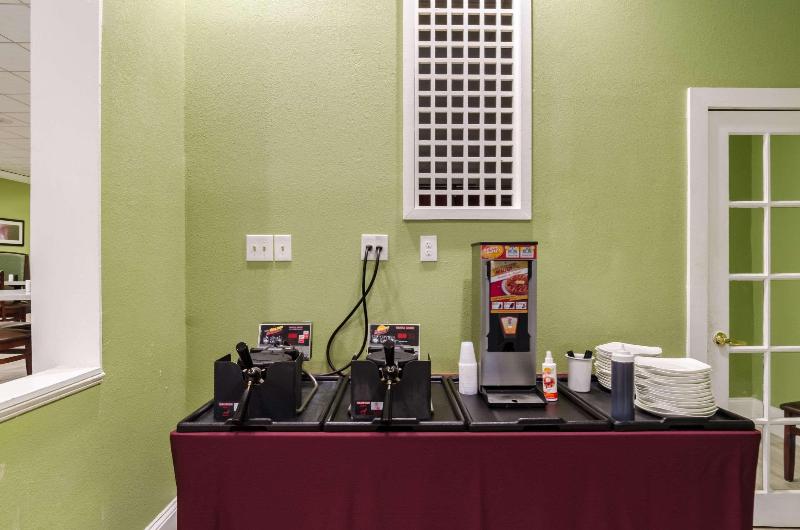 هتل Clarion  And Aqua Lagoon Waterpark