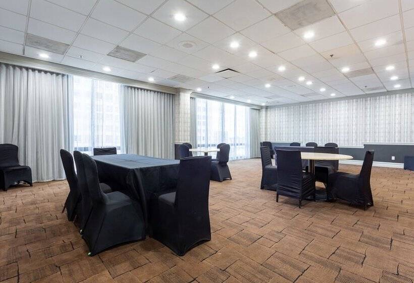 هتل Comfort Inn & Suites Baltimore Inner Harbor