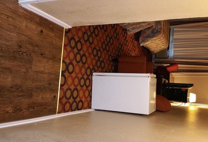 בית מלון כפרי Executive Inn And Suites Waxahachie