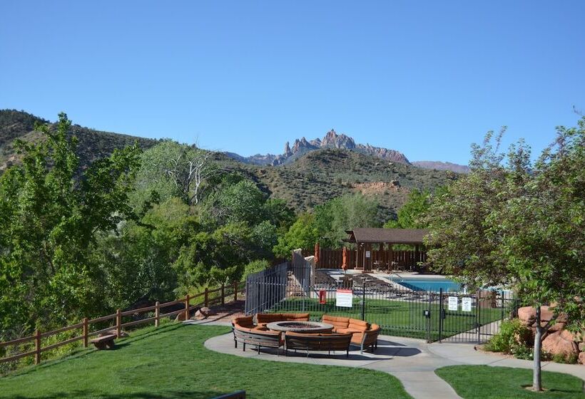 בית מלון כפרי Holiday Inn Express Springdale   Zion National Park Area, An Ihg