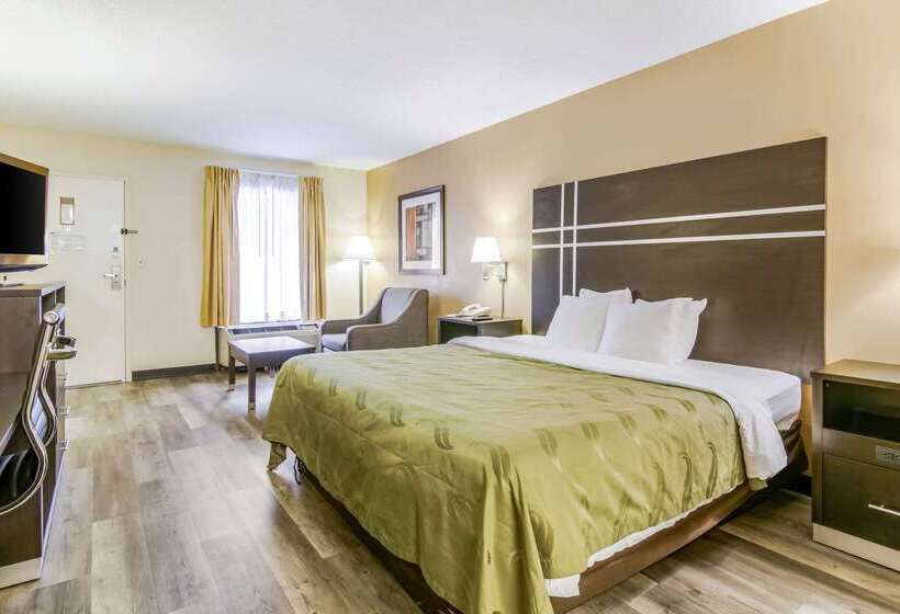호텔 Quality Inn