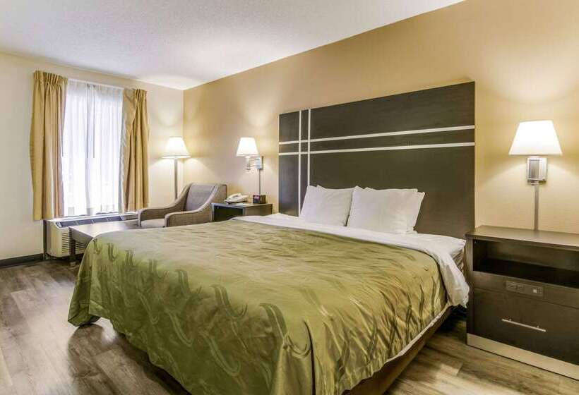 호텔 Quality Inn