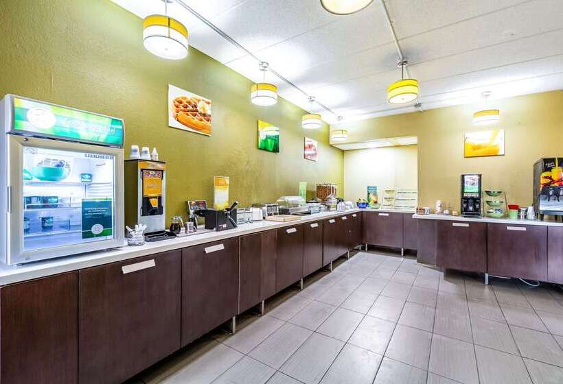 فندق Quality Inn & Suites Southport