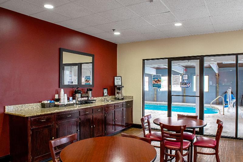 호텔 Red Roof Inn & Suites Middletown  Franklin