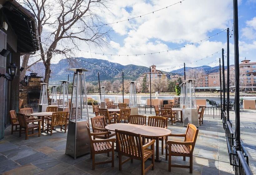 هتل The Broadmoor