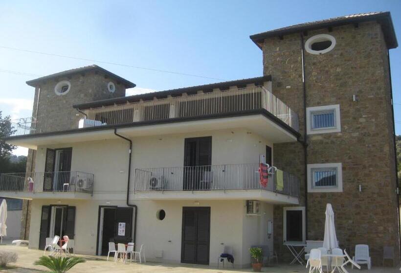 مبيت وإفطار Le Torri Del Cilento