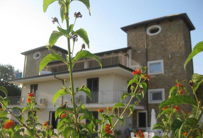 مبيت وإفطار Le Torri Del Cilento