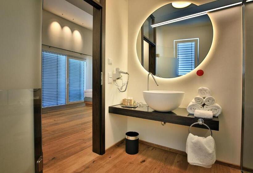 Motelplushotel Biggeseefront