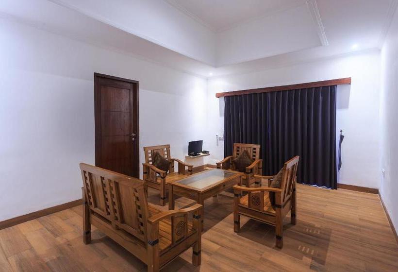 پانسیون Tanjung Lima Villas Labuan Bajo