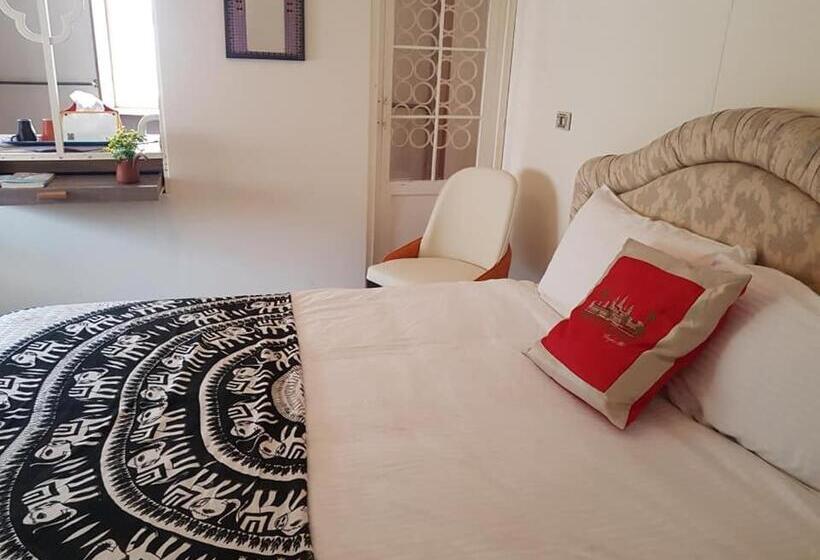 پانسیون Eternal Seaside House