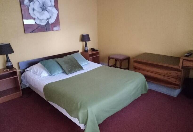 هتل L Hostellerie De La Rivière