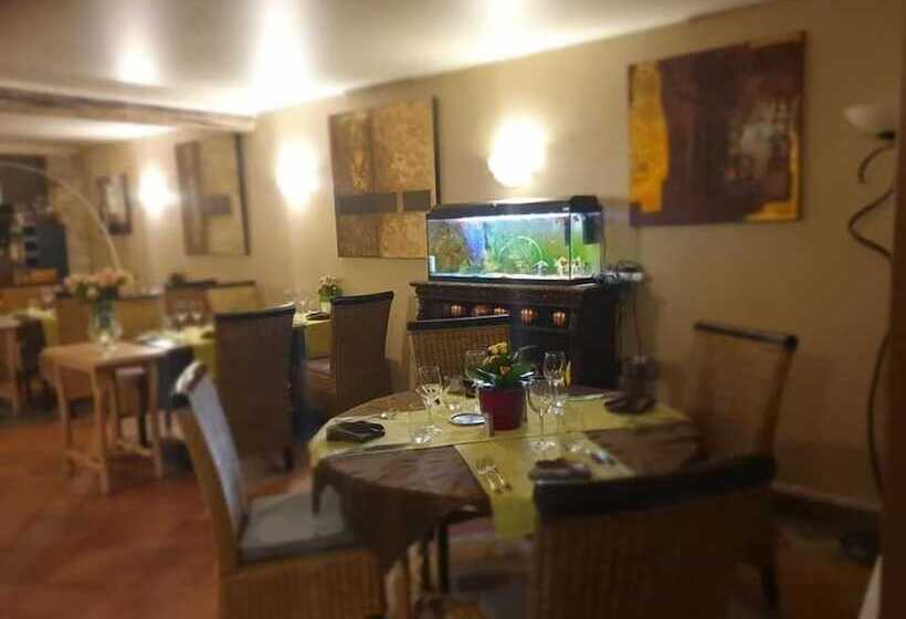 هتل L Hostellerie De La Rivière