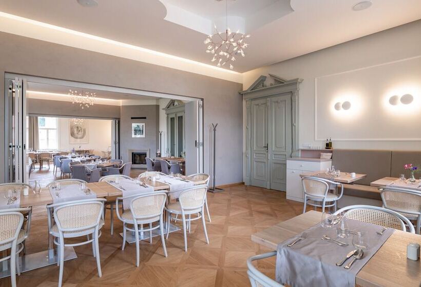 هتل Villa Rosenaw