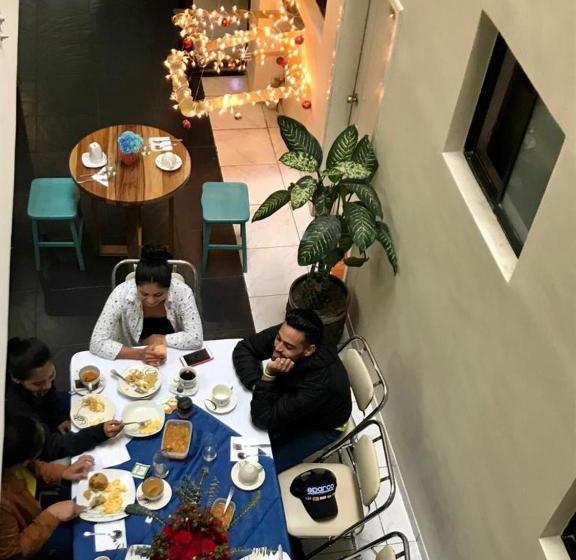 پانسیون Hostal Brilliant