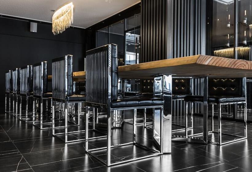 هتل Belmont Classic